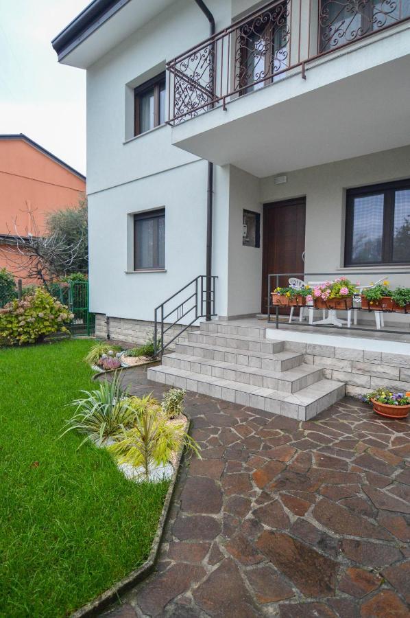 Casa Vacanze Nonno Asterio Монфальконе Екстер'єр фото